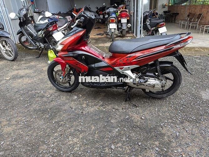 Xe máy êm nhẹ mướt áo liền đẹp về chạy liền