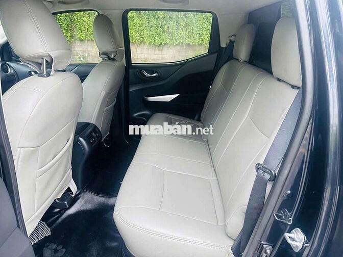 Nissan Navara NP300 EL 4x2 AT, sản xuất năm 2018