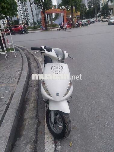 Bán xe Zip mầu trắng của Piaggio chính chủ