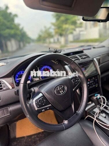 Toyota Camry 2016 2.5Q - 120000 km