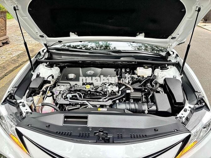 Toyota Camry 2023 2.5HV - 46821 km
