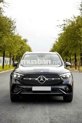 Mercedes Benz GLC Class 2023 - 15000 km