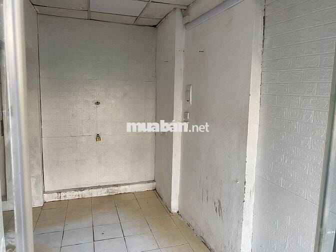 Cho thuê cửa hàng làm tóc, gội đầu.