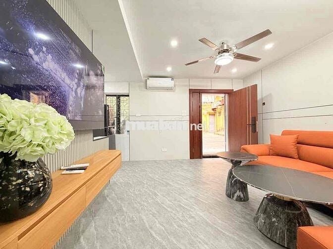 Bán nhà TT tầng 1 ngã 4 Vọng, đường Giải phóng HBT đẹp FULL đồ ở ngay