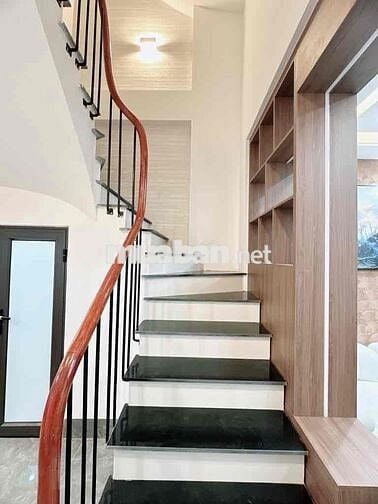 TT HAI BÀ TRƯNG _ THÔNG CÁC PHỐ_ 5 tầng _ 6 phòng ngủ