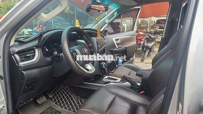 Xe Toyota Fortuner 4x2 AT 2019 Máy Xăng, Xe Đẹp