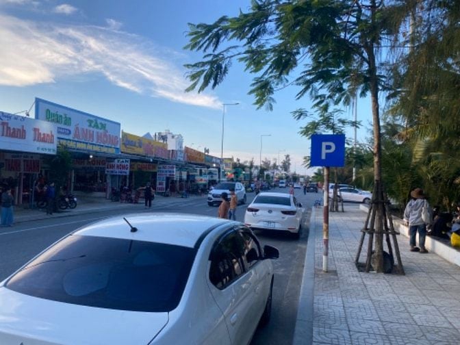 Cần bán nhà mặt biển đang kinh doanh nhà hàng