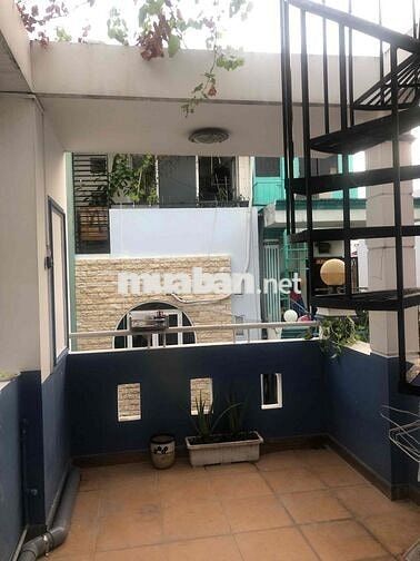 Nhà đẹp, kiên cố, khu tiện ích trung tâm, 5PN, 6WC