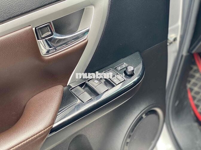 Toyota Fortuner 2020 2.4G 4x2 AT - 72000 km