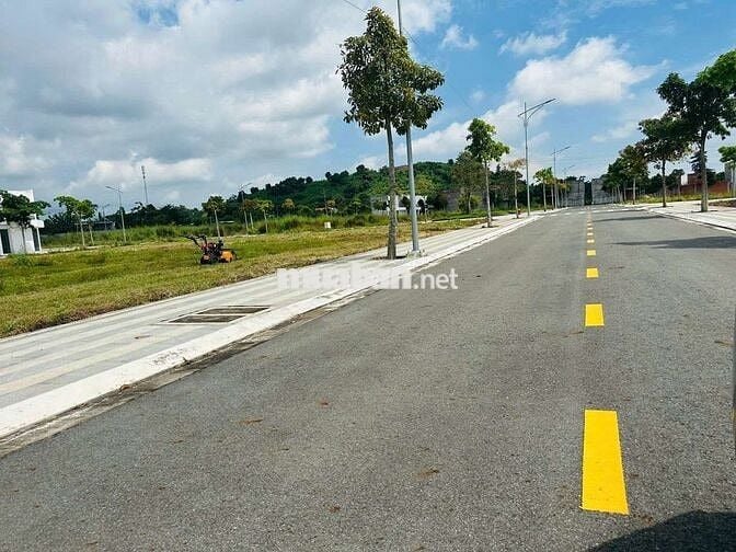 Bán lô đất siêu đẹp full thổ cư gần KCN Việt Nhật