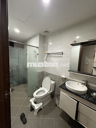 Cho thuê phòng 15/30 Ngõ Thông Phong - Phố Tôn Đức Thắng, Q. Đống Đa