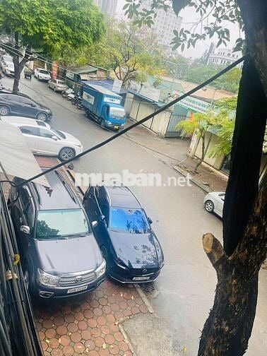 Nhà thuê ngõ 110 phố TRUNG KÍNH - CẦU GIẤY,  DT 95m2 x 5 Tầng, đg 10m