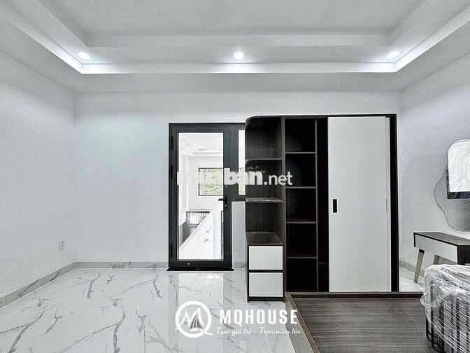 🔥Cho Thuê MẶT BẰNG SIÊU RỘNG, CÓ GÁC LỬNG 90m2 - Ngay Thoại Ngọc Hầu.