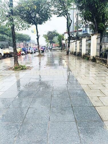 RẺ NHẤT- Nhà mặt phố- 119m²– vỉa hè đá bóng– ô tô vào nhà-kinh doanh