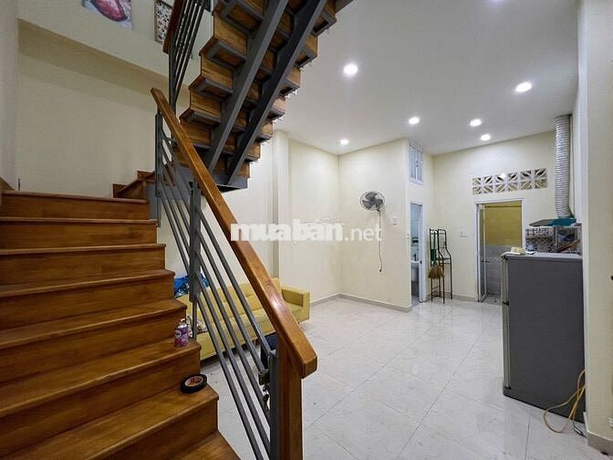 CHO THUÊ NHÀ NGUYÊN CĂN MỚI ĐẸP, 2 TOILET Q8