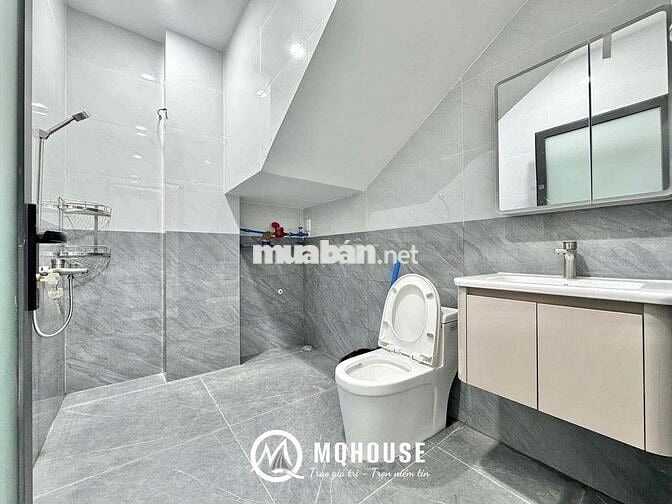 🔥Cho Thuê MẶT BẰNG SIÊU RỘNG, CÓ GÁC LỬNG 90m2 - Ngay Thoại Ngọc Hầu.