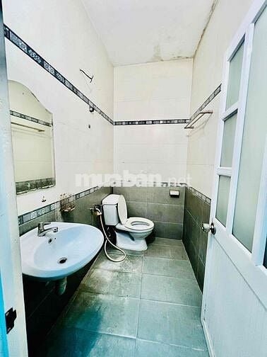 Cho Thuê Nhà Hà Huy Giáp Quận 12 DT 90m2 1Trệt 1Lửng 2Pn 2Wc Giáp GV