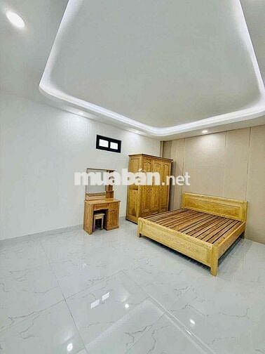 Nhà Mới Xây 100% DT 5x18 1Trệt 2Lầu 4Pn 3Wc Full Nội Thất Mới Hẻm Ôtô