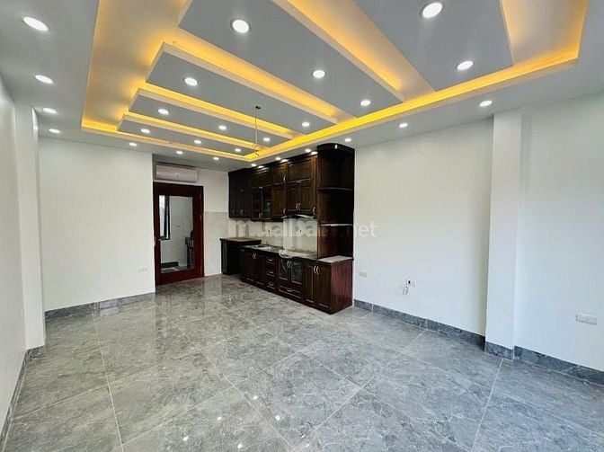 Bán nhà phố Hoàng Quốc Việt Cầu Giấy Hà Nội, ngõ phân lô ô tô tránh 