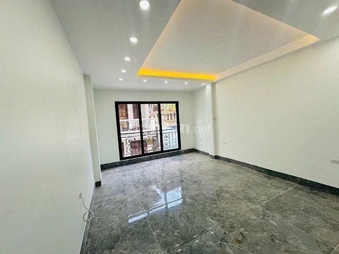 Bán nhà phố Hoàng Quốc Việt Cầu Giấy Hà Nội, ngõ phân lô ô tô tránh 