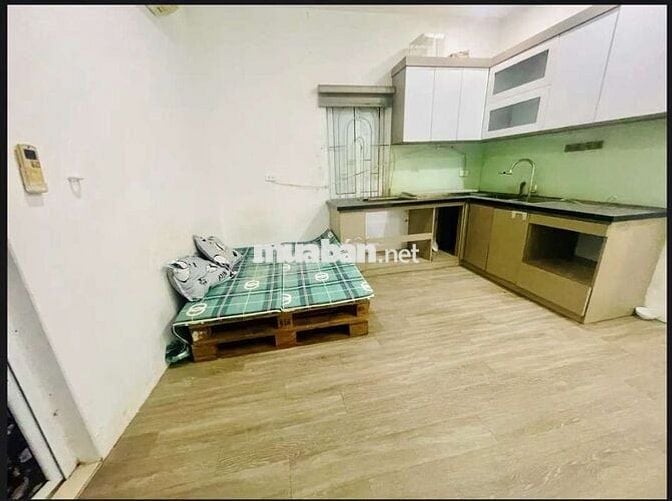 NHÀ TRUNG TÂM HAI BÀ TRƯNG 4 TẦNG 3 NGỦ 3 VỆ SINH