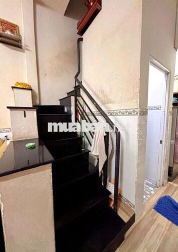 Nhà Quận Bình Tân gần chợ Bình Trị Đông giá rẻ 2PN 2WC