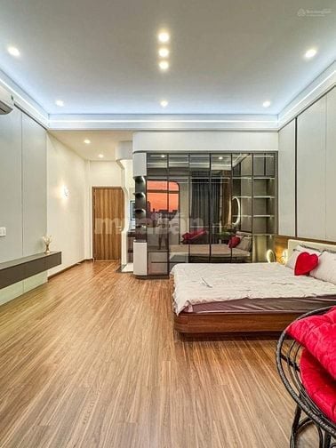 NHÀ PHỐ GIÁ HẺM NHƯNG Ô TÔ VÀO TẬN NƠI – TẶNG NỘI THẤT – TP. THỦ DẦU M