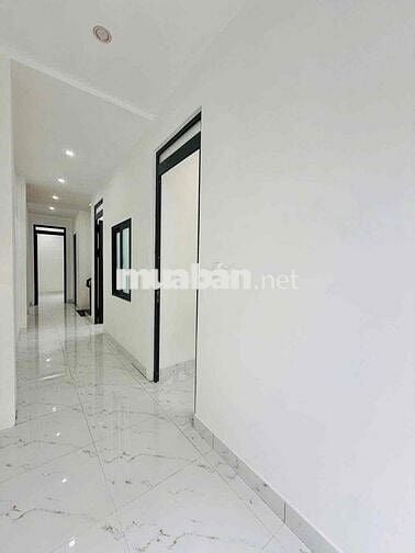 Nhà Mới Xây 100% DT 5x18 1Trệt 2Lầu 4Pn 3Wc Full Nội Thất Mới Hẻm Ôtô