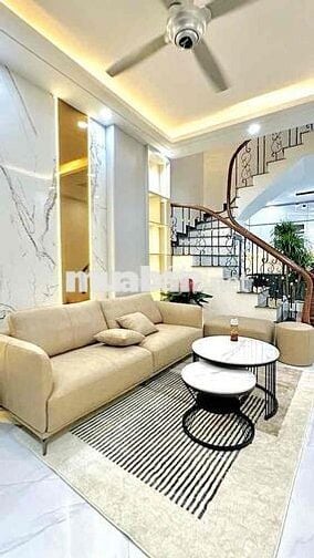 4 Tầng trung tâm Hai Bà Trưng – 43m² –, 2 Thoáng – Gần Bách Khoa