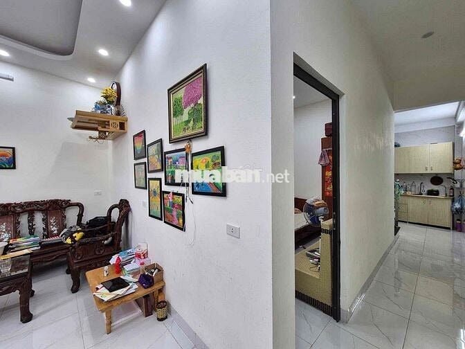 Hơn 2 tỷ có nhà đẹp Định Công Thượng-Oto tránh 40m-62m*2T;3N