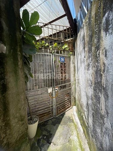 Bán nhà giá rẻ Long Biên – 45,9m² đất + nhà cấp 4