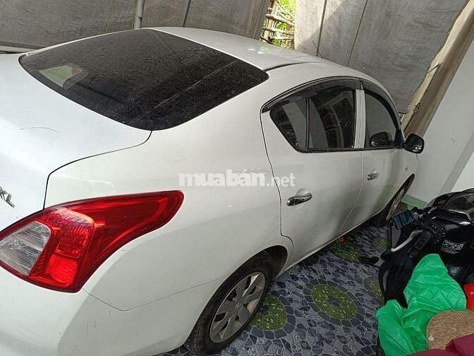 Nissan Sunny 2018 XL - 250000 km