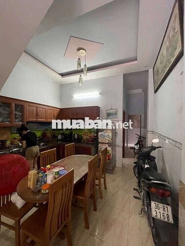 Nhà phố chợ Tân Long, phường Tân Đông Hiệp, TP Dĩ An