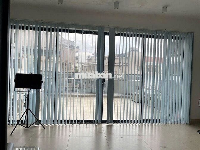 Cho thuê tòa nhà MT Út Tịch Tân Bình. Ngang 8m, Hầm 5 tầng. Giá tốt.