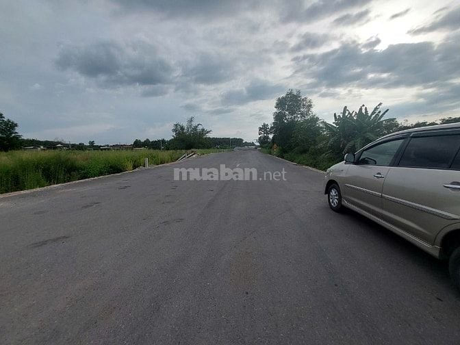 BÀN LÔ ĐÂT 2 MẶT TIẾN ĐƯỚNG 250M2 SỔ SẴN, CÔNG CHỨNG NGAY