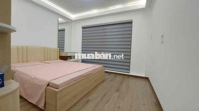 Hiếm nhà Kim Mã –35m²x5t, ngõ nông rộng, 3 mặt thoáng, giá chỉ 7,6 tỷ