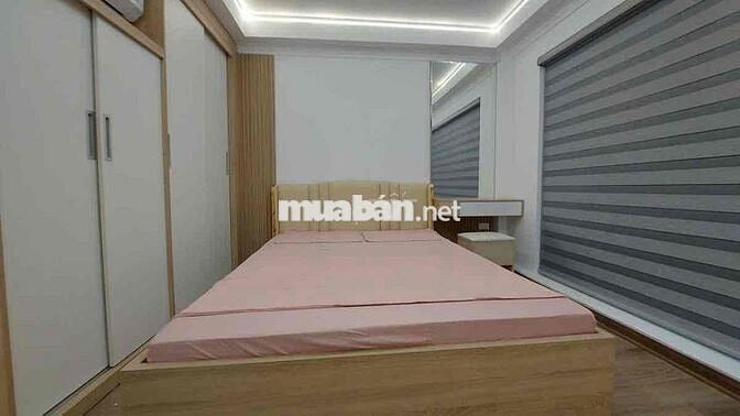 Hiếm nhà Kim Mã –35m²x5t, ngõ nông rộng, 3 mặt thoáng, giá chỉ 7,6 tỷ