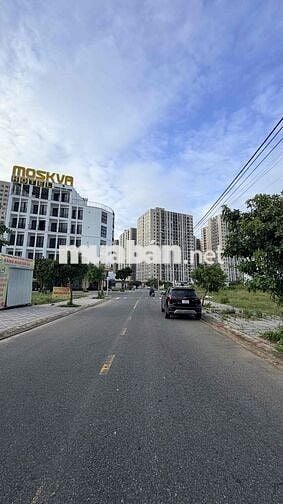 Chính chủ bán đất đối diện công viên trục chính vào chung cư ori