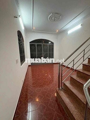 CHO THUÊ NGUYÊN CĂN NHÀ HẺM XE TẢI THÔNG,NHÀ SẠCH SẼ DỌN VÀO Ở NGAY