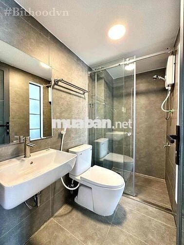 CĂN HỘ DỊCH VỤ FULL NỘI THẤT BAN CÔNG HỒ BƠI - NGAY PHAN VĂN HỚN - TC