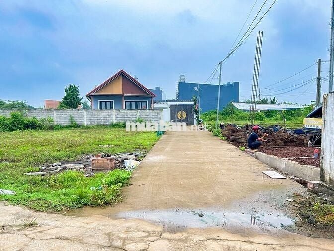 Bán gấp nhà cấp 4 mới xây Phường Bảo Vinh sổ riêng thổ cư chỉ hơn 1 TỶ