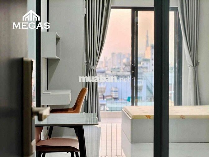 Căn hộ 1PN ban công full nội thất cao cấp ngay trung tâm Quận 7