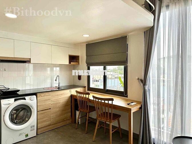 CĂN HỘ DỊCH VỤ FULL NỘI THẤT BAN CÔNG HỒ BƠI - NGAY PHAN VĂN HỚN - TC