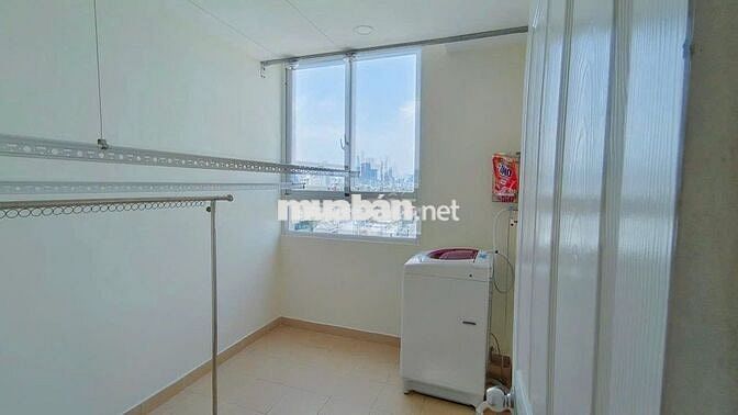 Chung Cư MỸ Phú + 120m2 + 2 Phòng Ngủ + 60/68 Lâm Văn Bền, Quận 7.