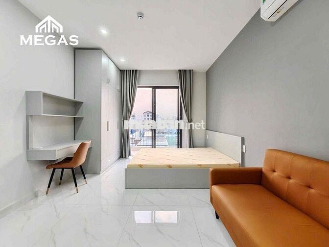 Căn hộ 1PN ban công full nội thất cao cấp ngay trung tâm Quận 7