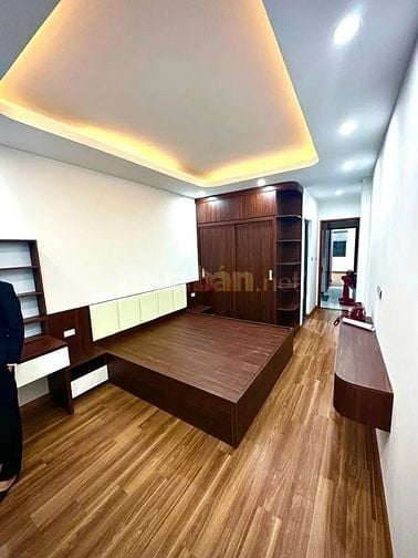 Bán gấp nhà Xuân thủy, Cầu giấy thang máy gần ngõ ô tô giá nhỉnh 12tỷ