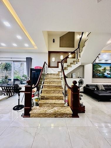 BIỆT THỰ KHU SÂN BAY - 145M2 - 4 TẦNG - NGANG 7