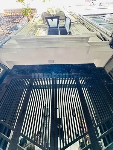 Bán gấp nhà Xuân thủy, Cầu giấy thang máy gần ngõ ô tô giá nhỉnh 12tỷ