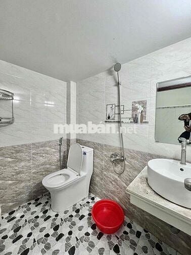 CHO THUÊ CĂN HỘ FULL NỘI THẤT NGAY VANHANH MALL - WC VÀ BẾP RIÊNG