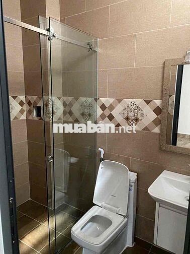 Nhà Mới Hẻm 8m xe hơi đậu trong nhà đg PVC P14: 4x16m, 3 lầu, 4pn, 5wc